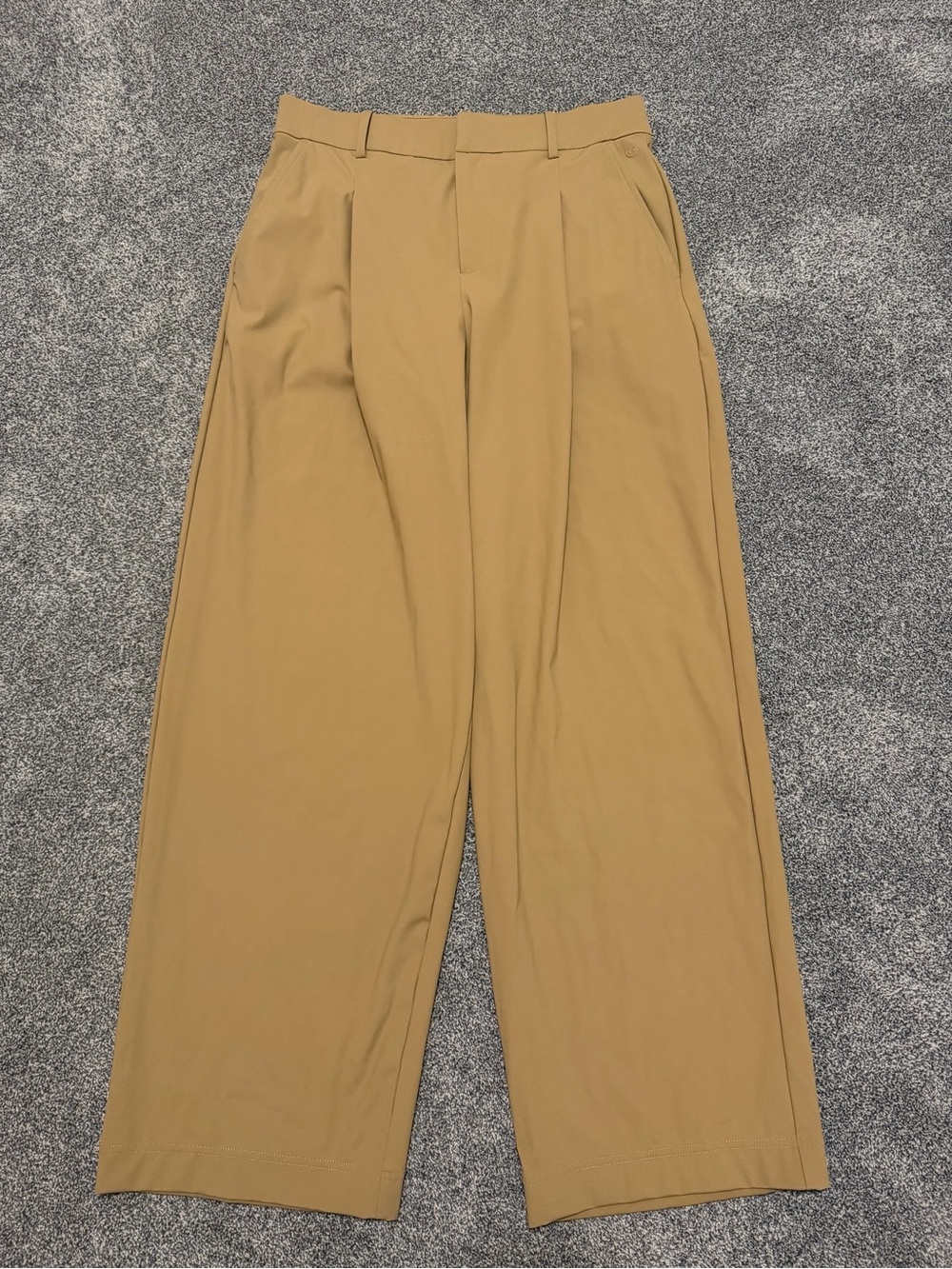 Women’s Calia Wide-Leg Pleated Pants in Tan
